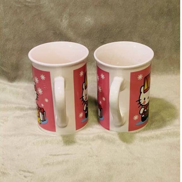 Vintage Hello Kitty Drummer Boy & Opening Presents Pair of Christmas 12oz Mugs - Picture 5 of 10